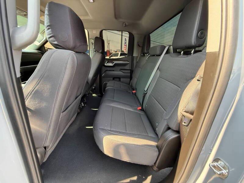 used 2024 GMC Sierra 1500 car, priced at $28,995