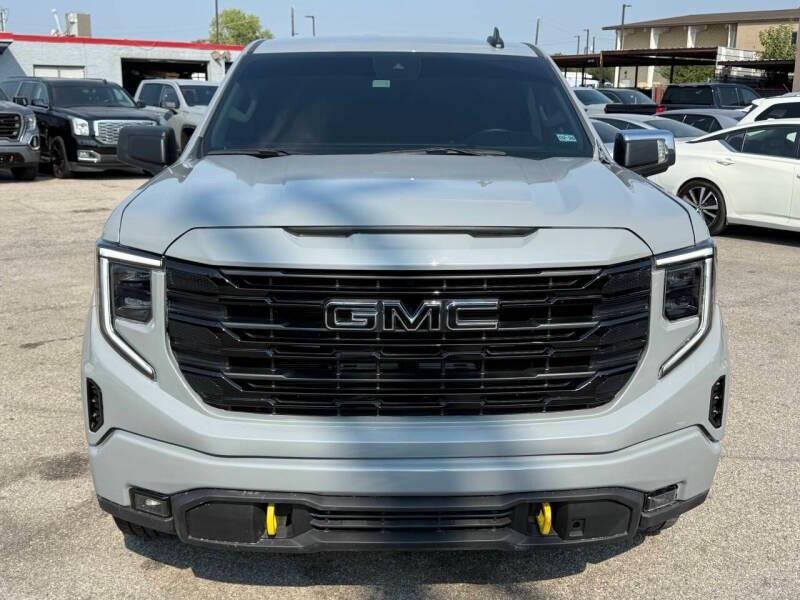 used 2024 GMC Sierra 1500 car, priced at $28,995