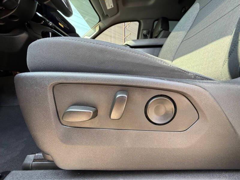 used 2024 GMC Sierra 1500 car, priced at $28,995
