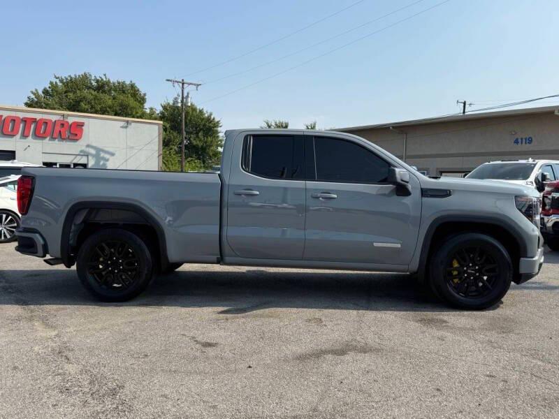 used 2024 GMC Sierra 1500 car, priced at $28,995