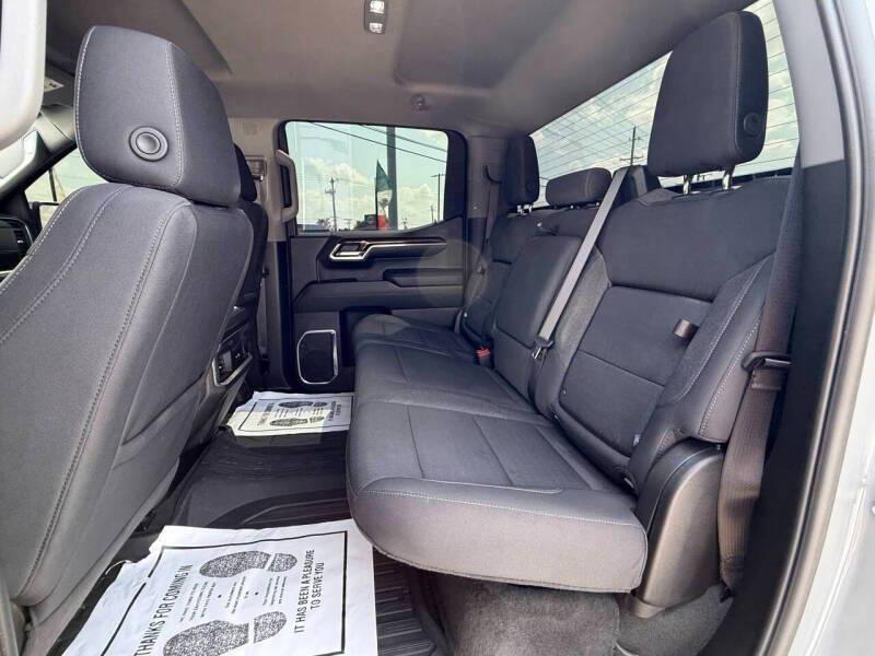 used 2024 GMC Sierra 1500 car, priced at $38,995