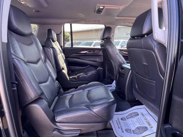 used 2019 Cadillac Escalade ESV car, priced at $26,995