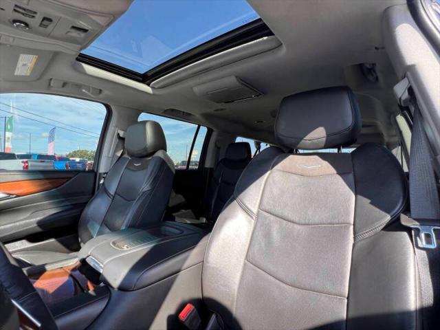 used 2019 Cadillac Escalade ESV car, priced at $26,995