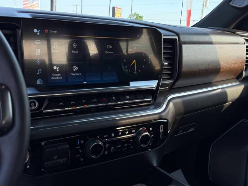 used 2024 Chevrolet Silverado 1500 car, priced at $41,995
