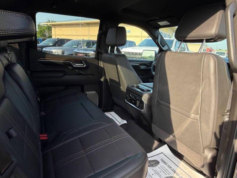 used 2024 Chevrolet Silverado 1500 car, priced at $41,995