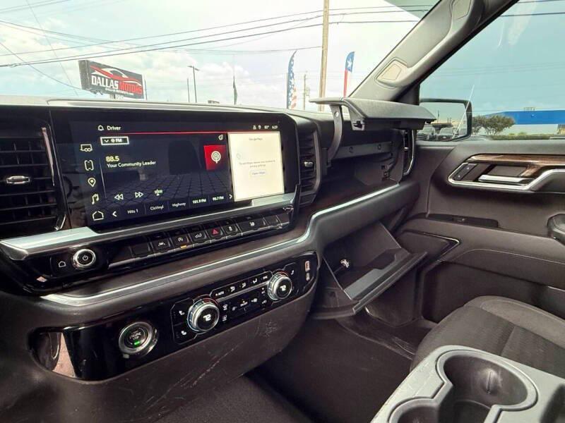 used 2023 GMC Sierra 1500 car, priced at $29,995