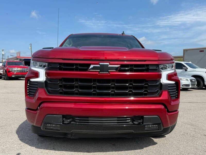 used 2025 Chevrolet Silverado 1500 car, priced at $34,995