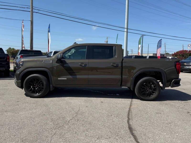 used 2024 GMC Sierra 1500 car, priced at $34,995