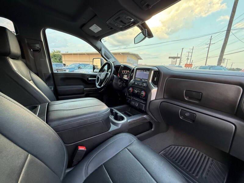 used 2023 Chevrolet Silverado 2500 car, priced at $34,995