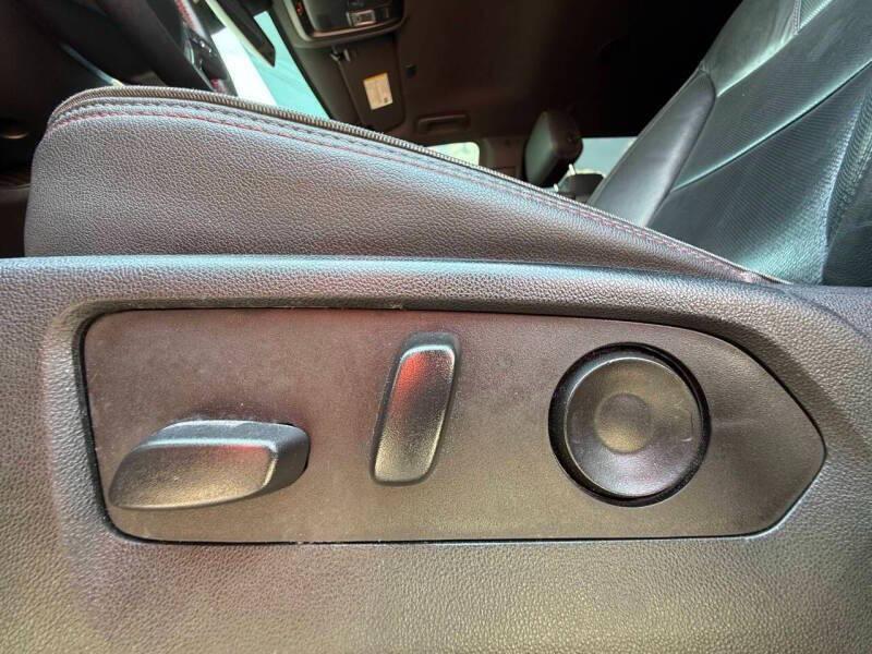 used 2021 Chevrolet Tahoe car, priced at $33,995