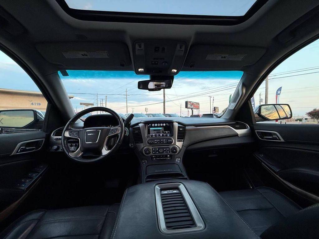 used 2020 GMC Yukon car, priced at $27,995