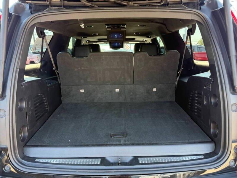 used 2020 Cadillac Escalade ESV car, priced at $27,995