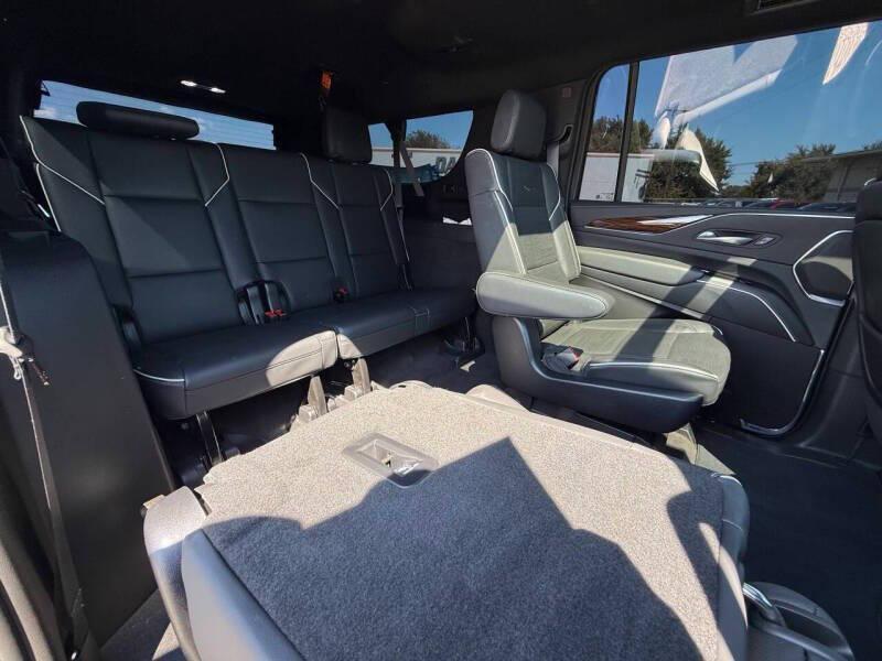 used 2023 Cadillac Escalade ESV car, priced at $49,995