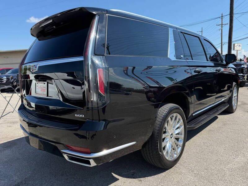 used 2023 Cadillac Escalade ESV car, priced at $49,995