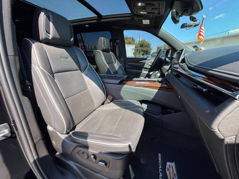used 2023 Cadillac Escalade ESV car, priced at $49,995