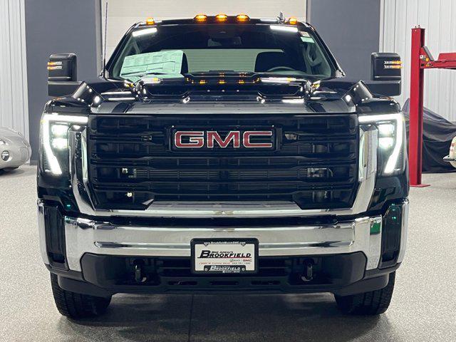 new 2025 GMC Sierra 3500 car, priced at $70,025