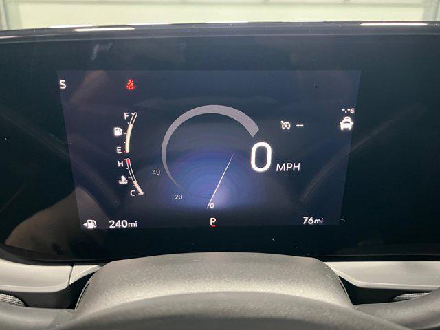 new 2025 Buick Envista car, priced at $28,644