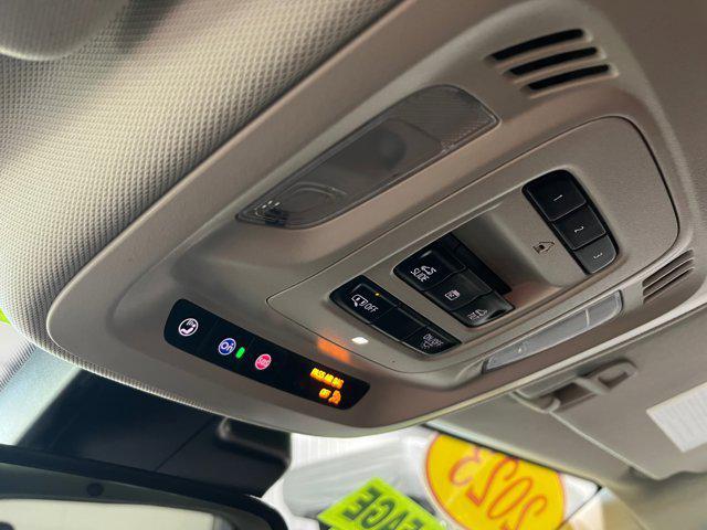 used 2023 Buick Envision car, priced at $36,990