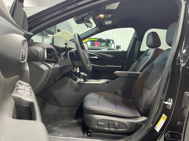 new 2025 Buick Envista car, priced at $25,065