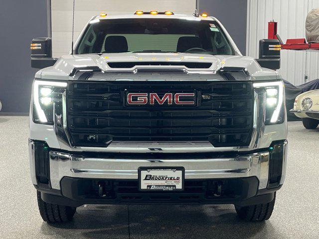 new 2025 GMC Sierra 2500 car, priced at $55,715