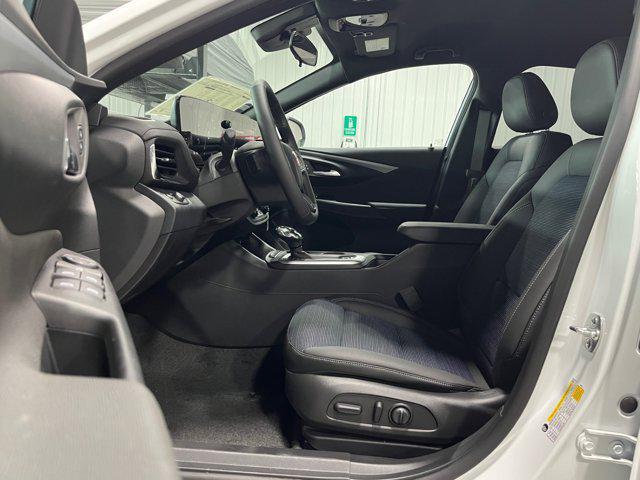 new 2025 Buick Envista car, priced at $25,813