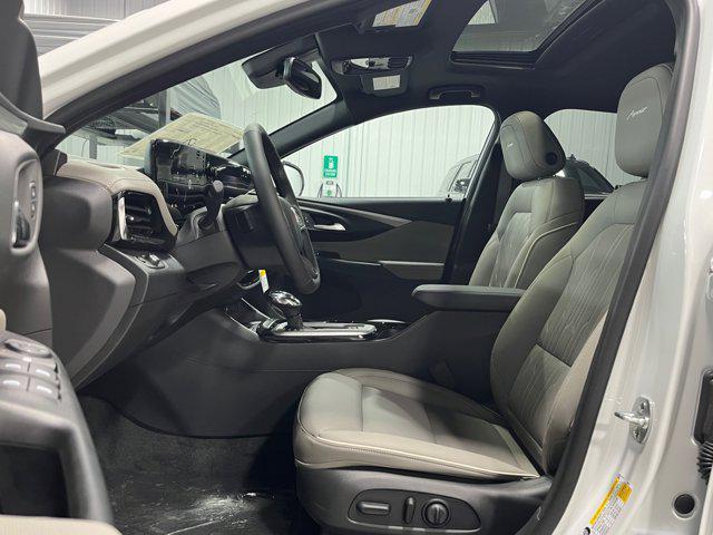 new 2025 Buick Envista car, priced at $31,417