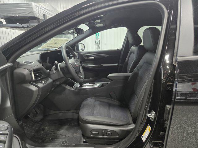 new 2025 Buick Envista car, priced at $27,705