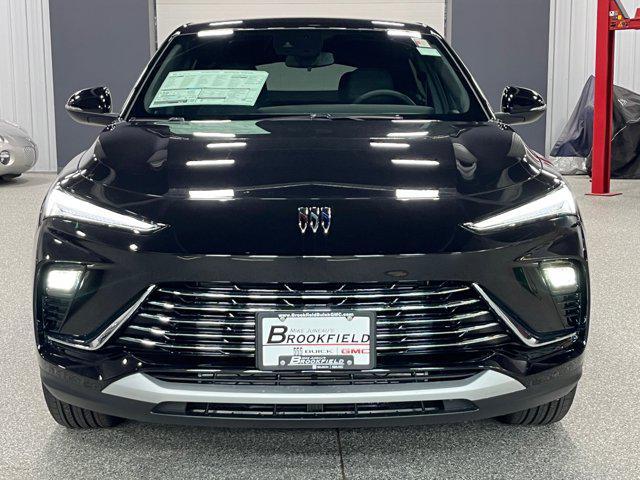 new 2025 Buick Envista car, priced at $28,250