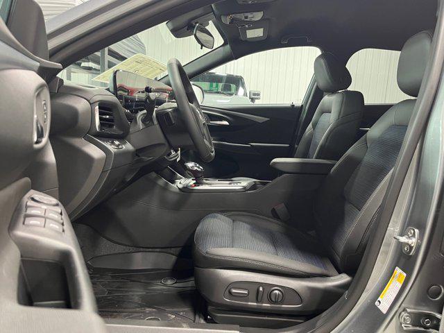 new 2025 Buick Envista car, priced at $28,250