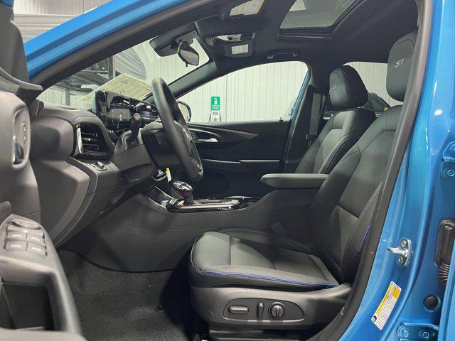 new 2025 Buick Envista car, priced at $29,393