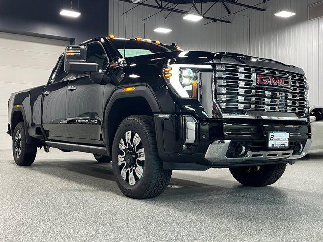 new 2025 GMC Sierra 3500 car, priced at $90,570
