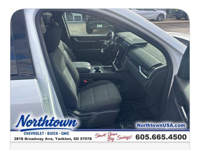 used 2025 GMC Acadia car, priced at $35,990