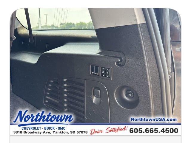 used 2017 GMC Yukon XL car, priced at $19,987
