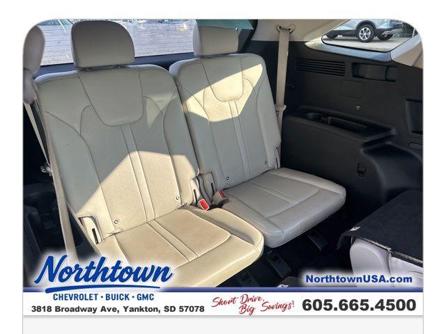 used 2022 Kia Sorento Plug-In Hybrid car, priced at $24,990