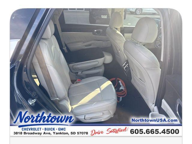 used 2022 Kia Sorento Plug-In Hybrid car, priced at $24,990