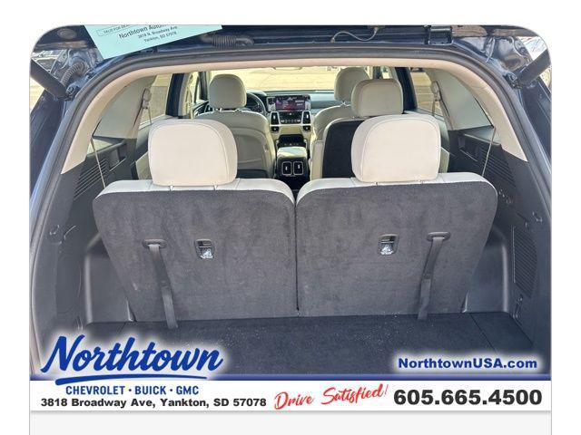used 2022 Kia Sorento Plug-In Hybrid car, priced at $24,990