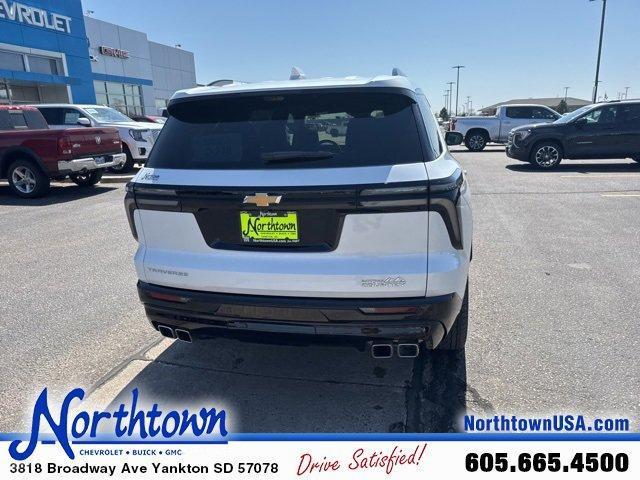 new 2025 Chevrolet Traverse car