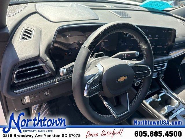 new 2025 Chevrolet Traverse car