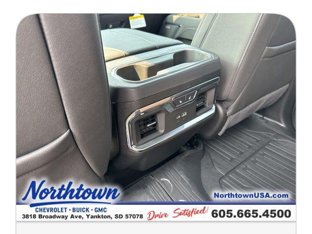 new 2025 GMC Sierra 3500 car, priced at $77,040