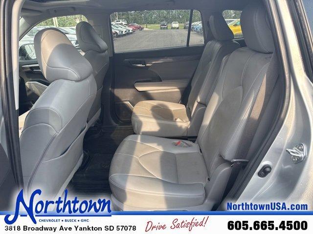 used 2020 Toyota Highlander car