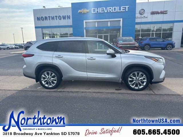 used 2020 Toyota Highlander car