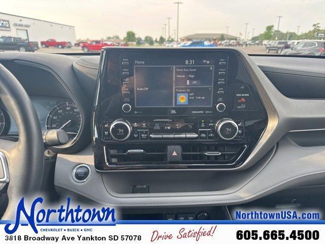 used 2020 Toyota Highlander car, priced at $36,990