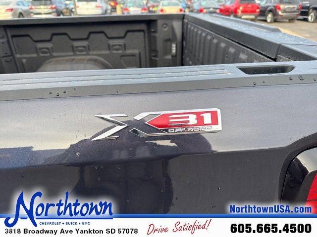 new 2025 GMC Sierra 1500 car, priced at $58,625