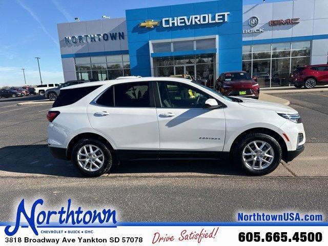 used 2024 Chevrolet Equinox car, priced at $25,490