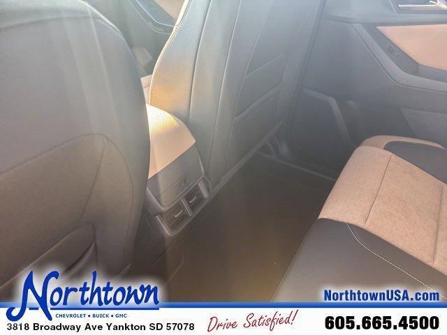 new 2025 Chevrolet Equinox car, priced at $33,345