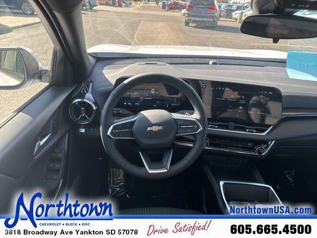 new 2025 Chevrolet Equinox car, priced at $28,995