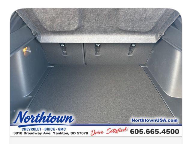 new 2025 Buick Envista car, priced at $26,580