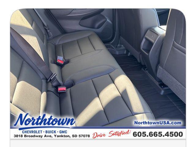 new 2025 Buick Envista car, priced at $26,580