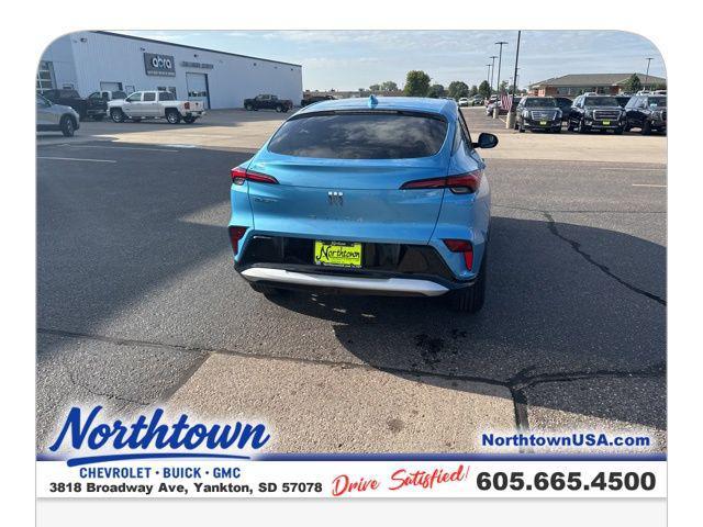 new 2025 Buick Envista car, priced at $26,580