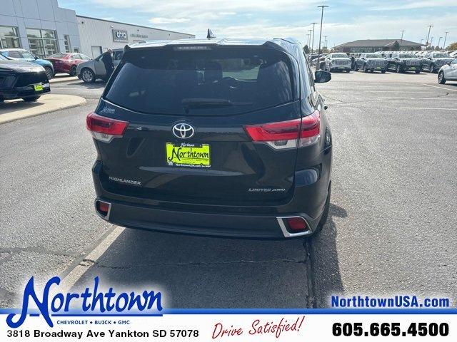 used 2017 Toyota Highlander car, priced at $24,490